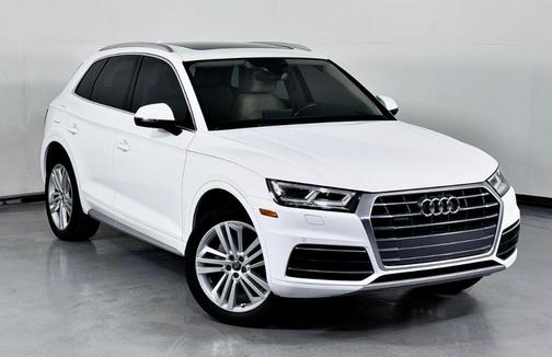 2018 Audi Q5 2.0T Premium Plus