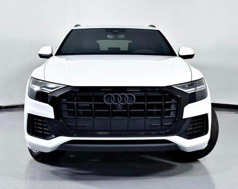 2021 Audi Q8 55 Premium