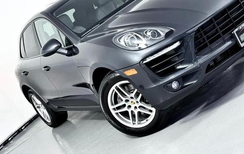 2017 Porsche Macan Base
