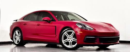 2018 Porsche Panamera 4