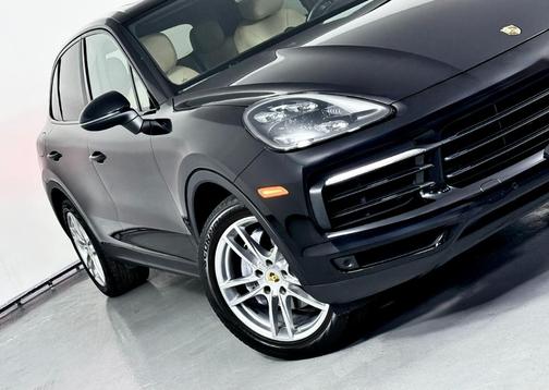 2019 Porsche Cayenne Base