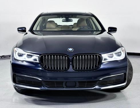 2019 BMW 750 i xDrive