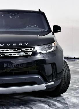 Santorini Black 2017 Land Rover Discovery HSE