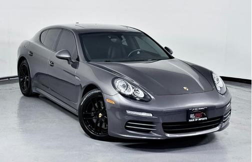 2016 Porsche Panamera 4