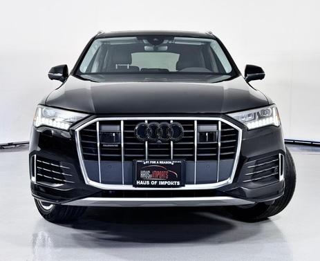 2023 Audi Q7 45 Premium Plus