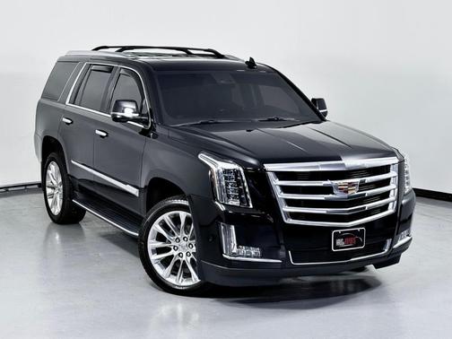 2017 Cadillac Escalade Luxury
