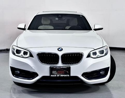 2019 BMW 230 i