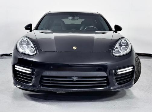 2015 Porsche Panamera GTS