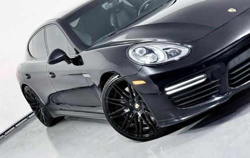 2015 Porsche Panamera GTS