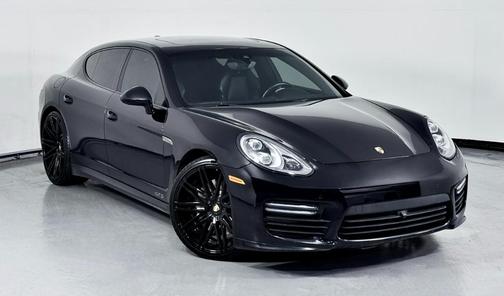 2015 Porsche Panamera GTS