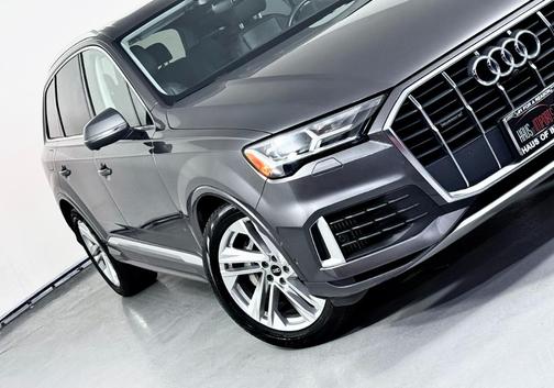 2021 Audi Q7 55 Premium Plus