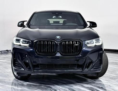 Black 2023 BMW X4 M40i