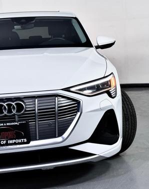 2021 Audi e-tron Premium