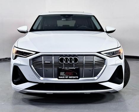 2021 Audi e-tron Premium
