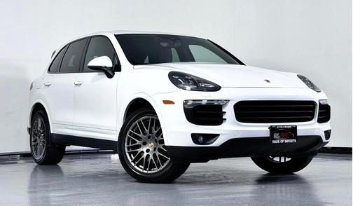 2017 Porsche Cayenne Base