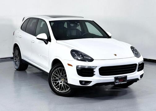 2017 Porsche Cayenne Base