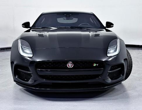 2020 Jaguar F-TYPE R