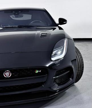 2020 Jaguar F-TYPE R