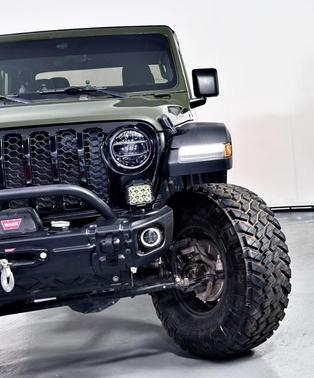 2022 Jeep Gladiator Sport