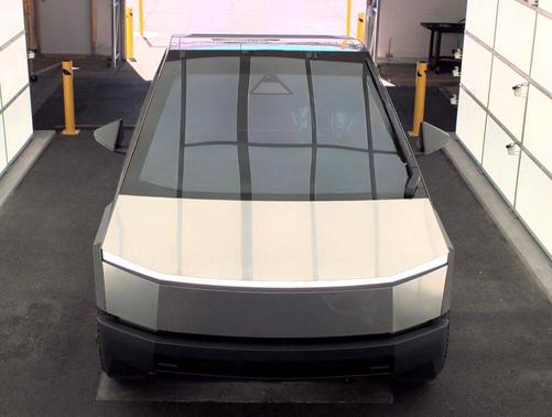 2024 Tesla Cybertruck Cyberbeast