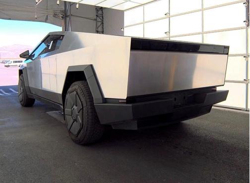 2024 Tesla Cybertruck Cyberbeast