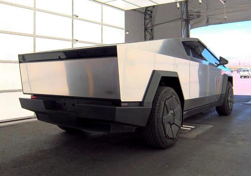 2024 Tesla Cybertruck Cyberbeast