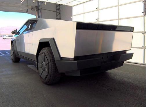 2024 Tesla Cybertruck Cyberbeast