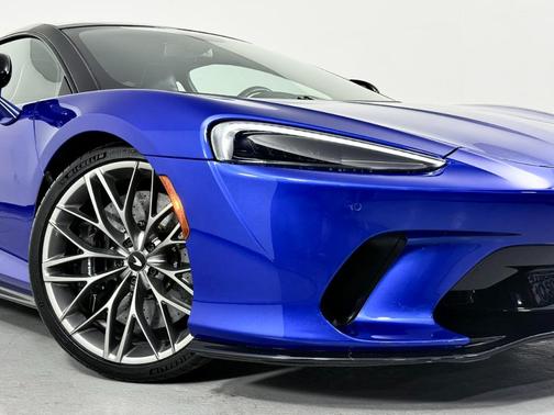 2021 McLaren GT Base
