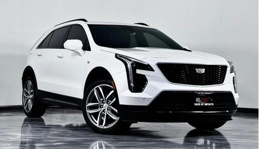 White 2019 Cadillac XT4 Sport