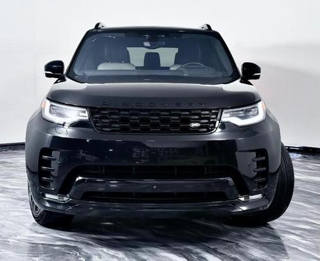 Black 2022 Land Rover Discovery P360 HSE R-Dynamic