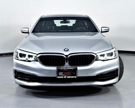 2019 BMW 530 i