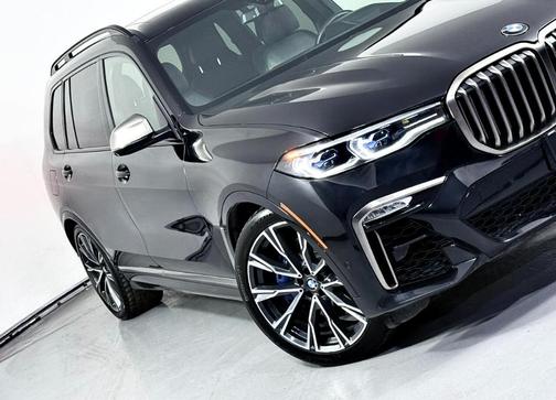 2020 BMW X7 M50i