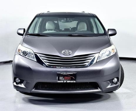 2011 Toyota Sienna XLE