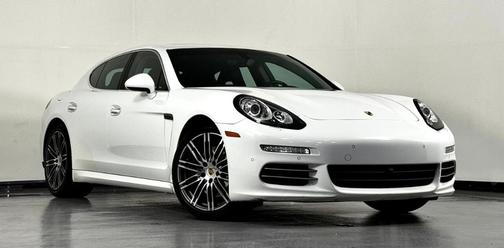 2015 Porsche Panamera 4S