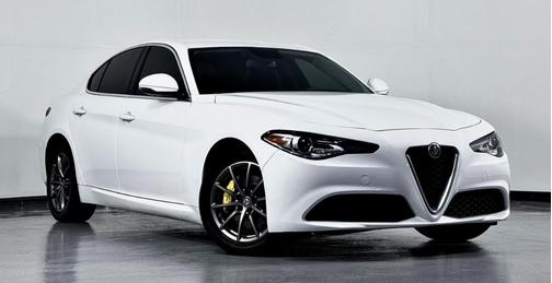 2019 Alfa Romeo Giulia Base