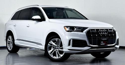 2021 Audi Q7 55 Premium Plus