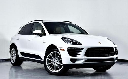 2017 Porsche Macan Base