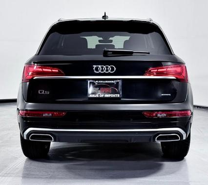 2022 Audi Q5 45 S line quattro Premium