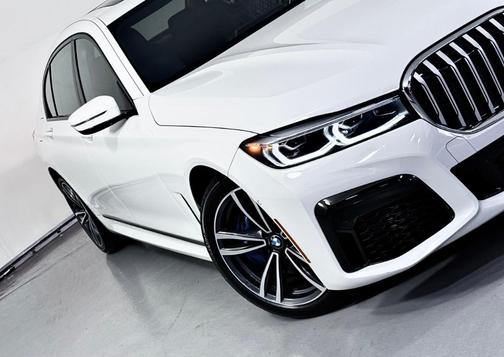 2021 BMW 750 i xDrive
