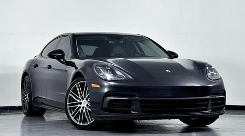 2017 Porsche Panamera 4S