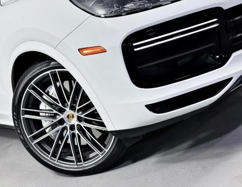 2021 Porsche Cayenne Turbo