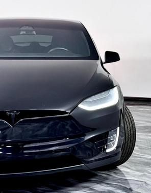 Black 2018 Tesla Model X 75D