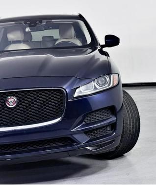 2017 Jaguar F-PACE 35t Premium