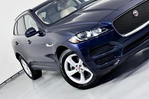 2017 Jaguar F-PACE 35t Premium