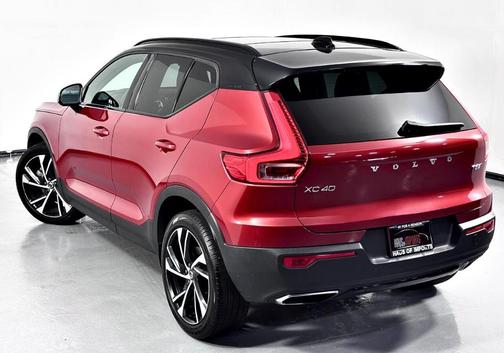 2019 Volvo XC40 T5 R-Design