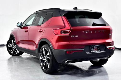 2019 Volvo XC40 T5 R-Design