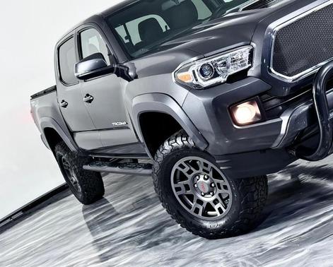 Gray 2016 Toyota Tacoma SR5
