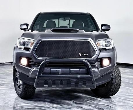 Gray 2016 Toyota Tacoma SR5