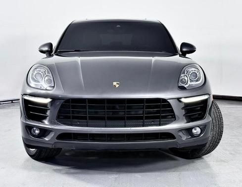 2017 Porsche Macan Base
