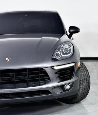2017 Porsche Macan Base